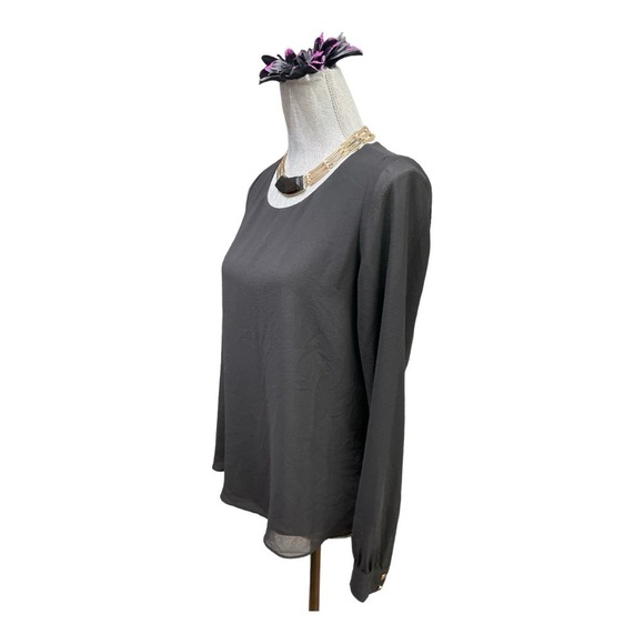 Naked Zebra open back blouse size S. Gold button on sleeves. - Picture 4 of 12